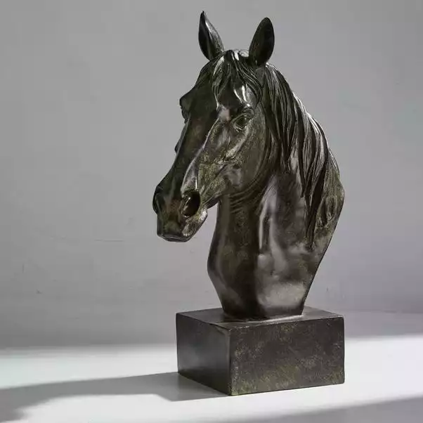 Dorma Horses Head Ornament 1 Dorma Horses Head Ornament