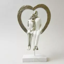 Dunelm Couple In Heart Sculpture