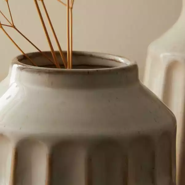 Dunelm Concave Vase Cream 12cm 2 Dunelm Concave Vase Cream 12cm - Image 2