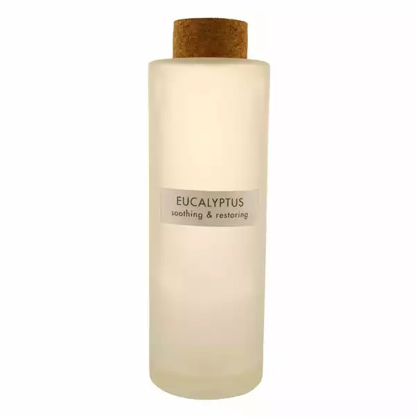 The Edited Life Wellness Eucalyptus Diffuser Refill 400ml 3 The Edited Life Wellness Eucalyptus Diffuser Refill 400ml - Image 3