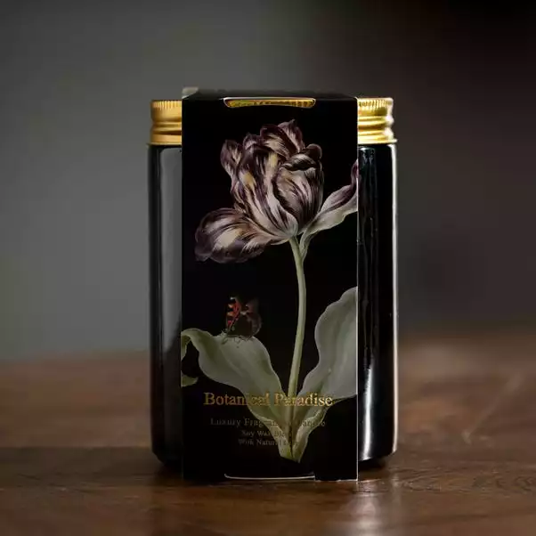 Natural History Museum Botanical Paradise Candle 2 Natural History Museum Botanical Paradise Candle - Image 2