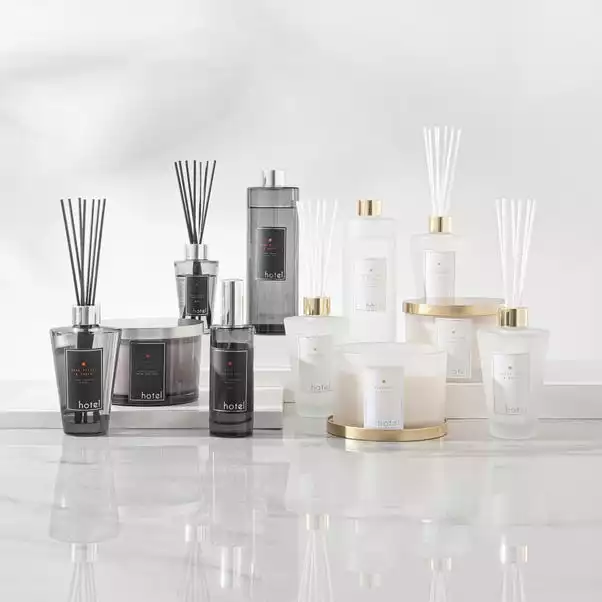 Hotel Neroli And Amber 400ml Diffuser Refill 3 Hotel Neroli And Amber 400ml Diffuser Refill - Image 3