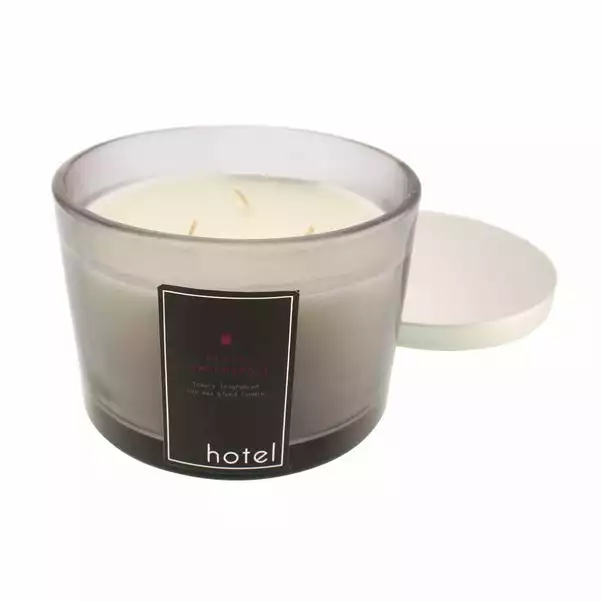 Hotel Pomegranate Multiwick Candle 5 Hotel Pomegranate Multiwick Candle - Image 5