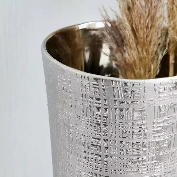 Dunelm Silver Romano Vase 2 Dunelm Silver Romano Vase - Image 2