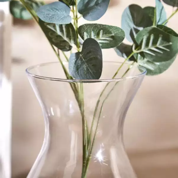 Dunelm Small Clear Bouquet 18cm Vase 2 Dunelm Small Clear Bouquet 18cm Vase - Image 2