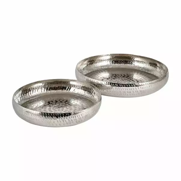 Pacific Lifestyle Set Of 2 Silver Hammered Metal Bowls 2 Pacific Lifestyle Set Of 2 Silver Hammered Metal Bowls - Image 2