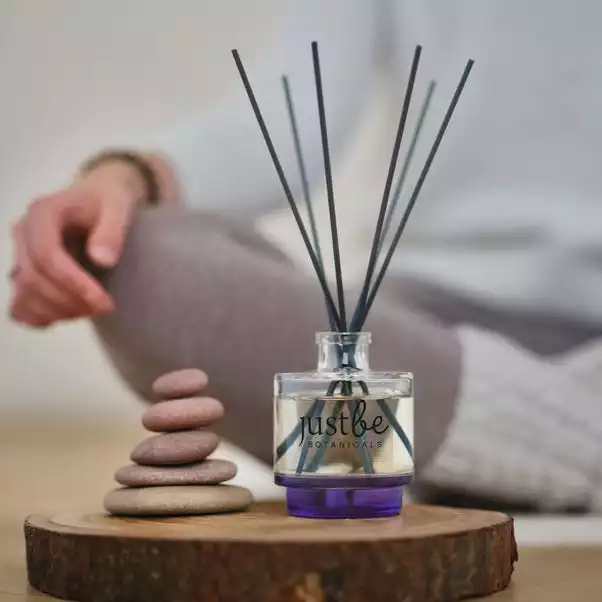 Wax Lyrical Tranquil 200ml Reed Diffuser 2 Wax Lyrical Tranquil 200ml Reed Diffuser - Image 2